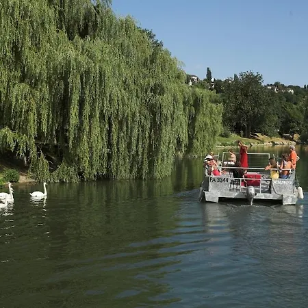 Appartement T2 Dans Un Château Du Xviie Bords De Marne La Varenne Chennevières-sur-Marne